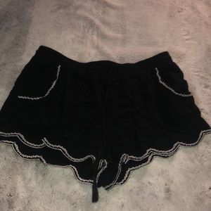 Flowy black shorts